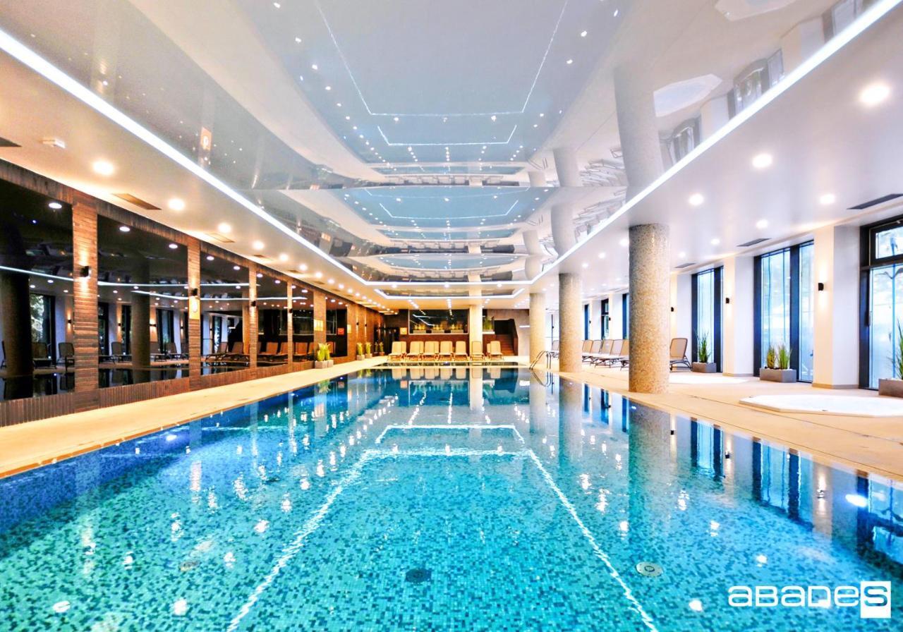 Apartament Z Wellness Nadmorskie Tarasy Kolobrzeg Bagian luar foto
